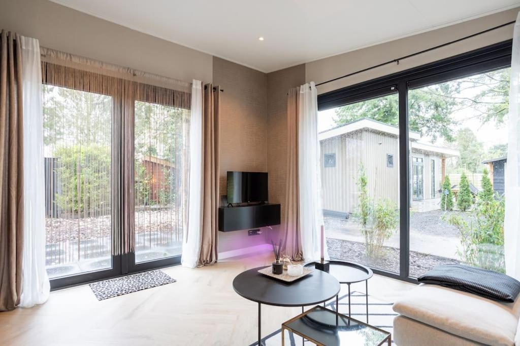 Veluwe Boutique Lodge Путен Екстериор снимка